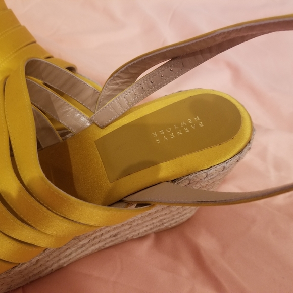 Barneys New York  Wedges - Picture 6 of 6